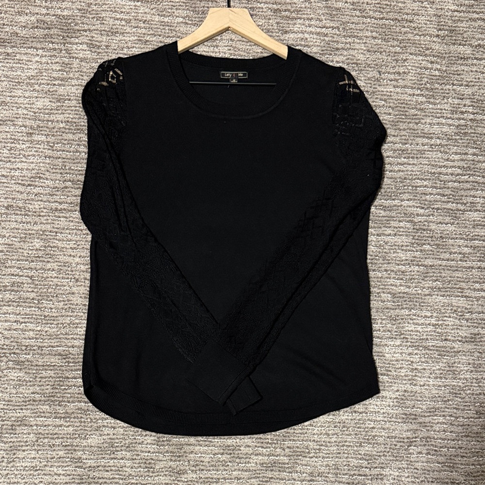 Elegant Black Lace Sleeve Women's Top